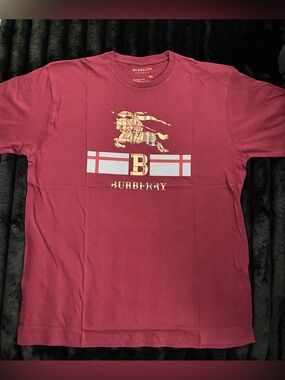 New Men’s Dark Red Luxury Graphic T-shirt Size XL